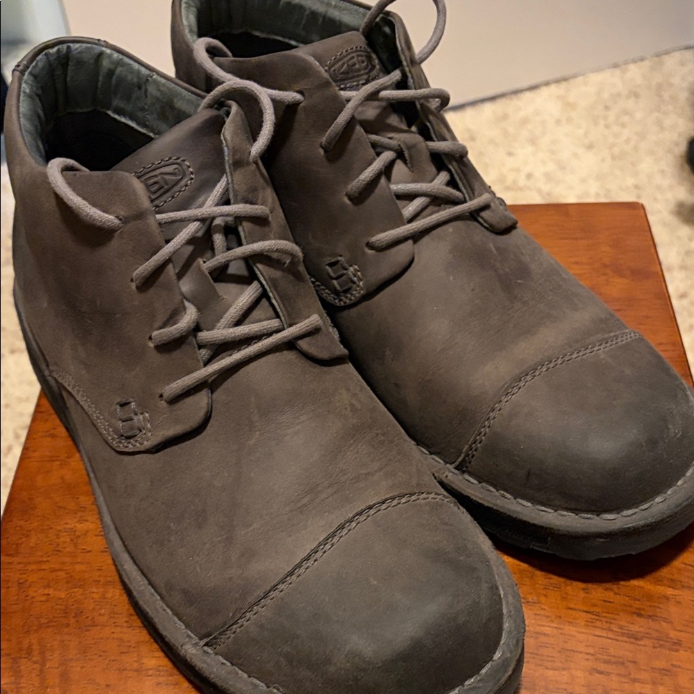 Men's Gray Nubuck Lace-Up Casual Shoes